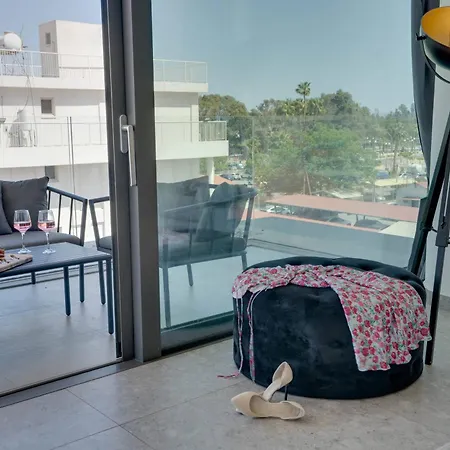 Apartment Sea View Deluxe Gaia 302 Larnaca