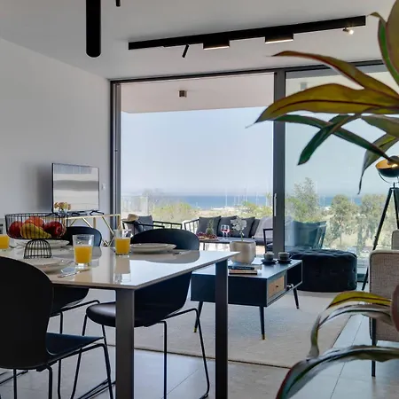 Sea View Deluxe Gaia 302 Apartment *