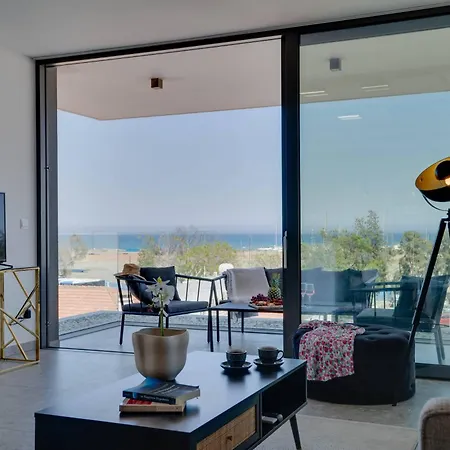 Sea View Deluxe Gaia 302 Apartment *