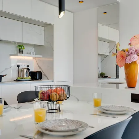 Апартаменты Sea View Deluxe Gaia 302 *
