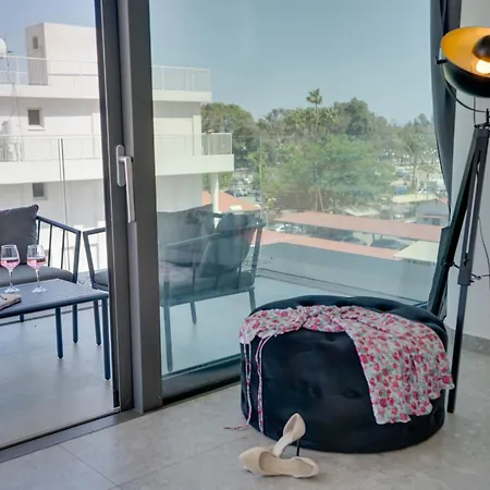 Sea View Deluxe Gaia 302 Larnaca