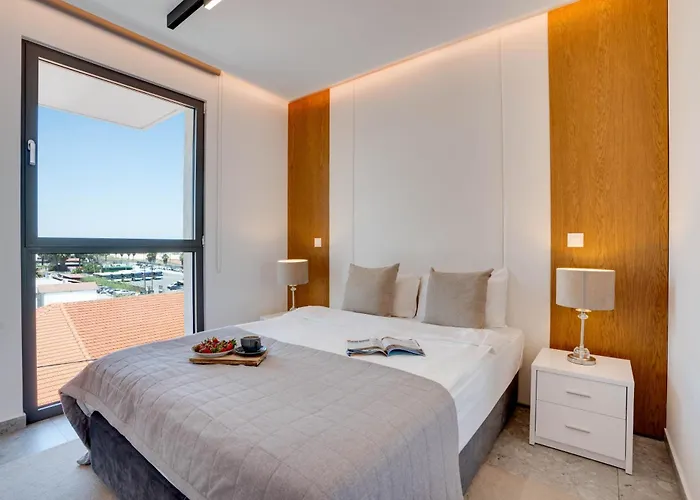 Sea View Deluxe Gaia 302 Larnaca